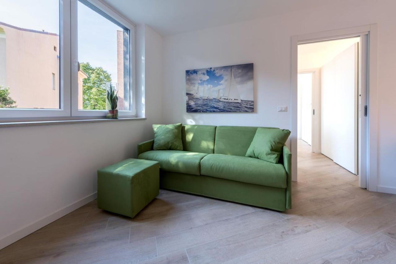 One-Bedroom Apartment,1109305656:JPEG