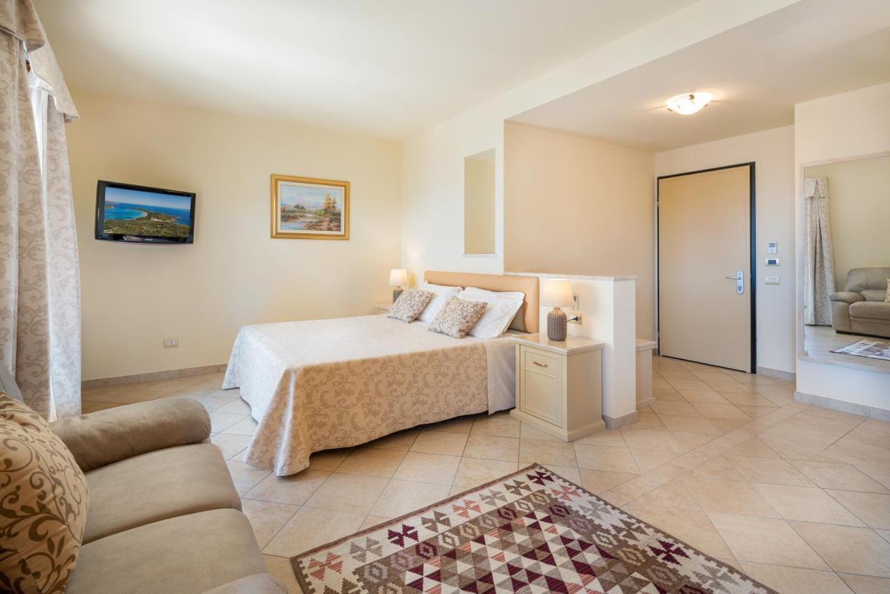 Junior Suite with Balcony,1209622507:JPEG