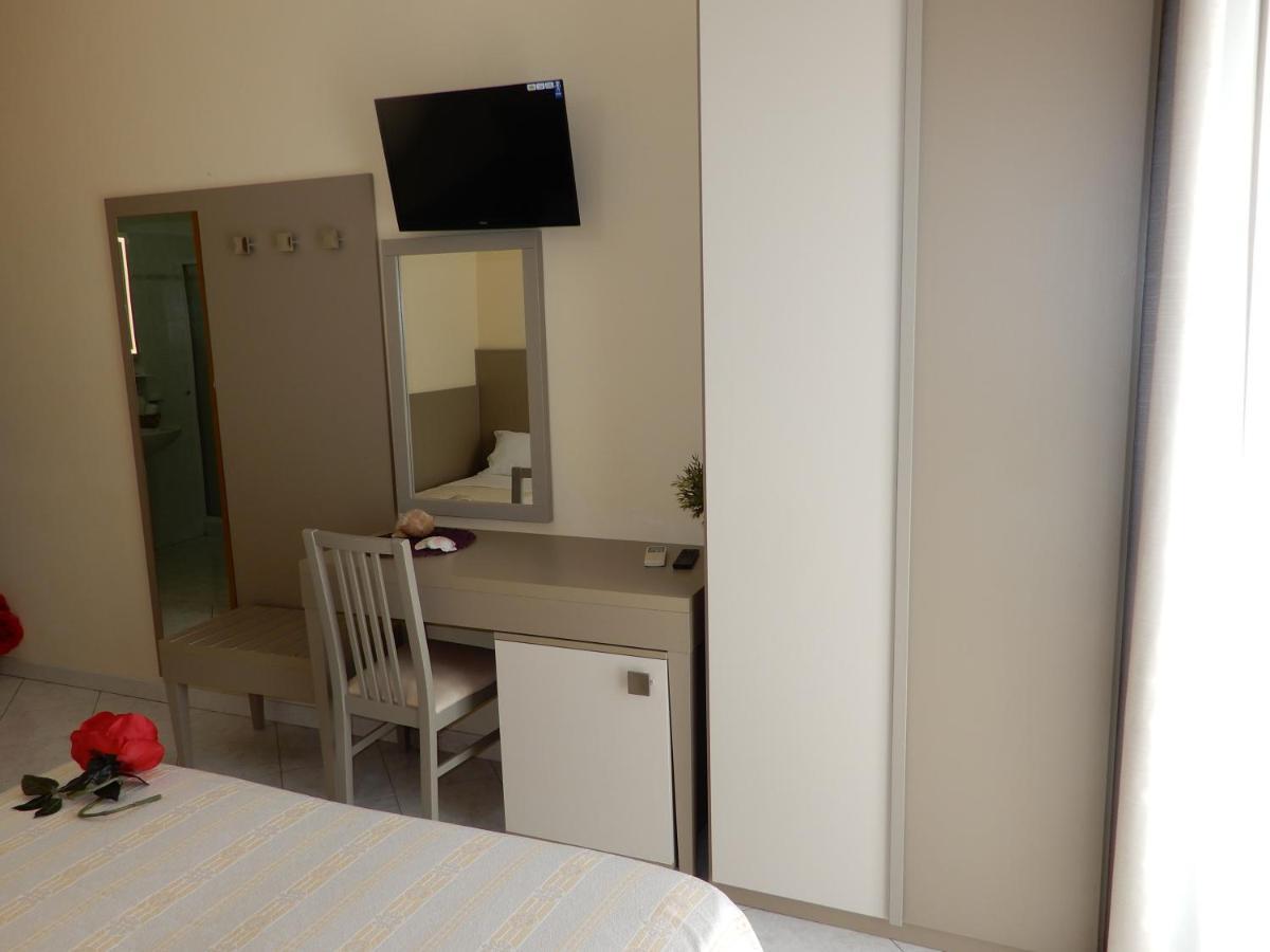 Standard Triple Room Balcony,1113073653:JPEG