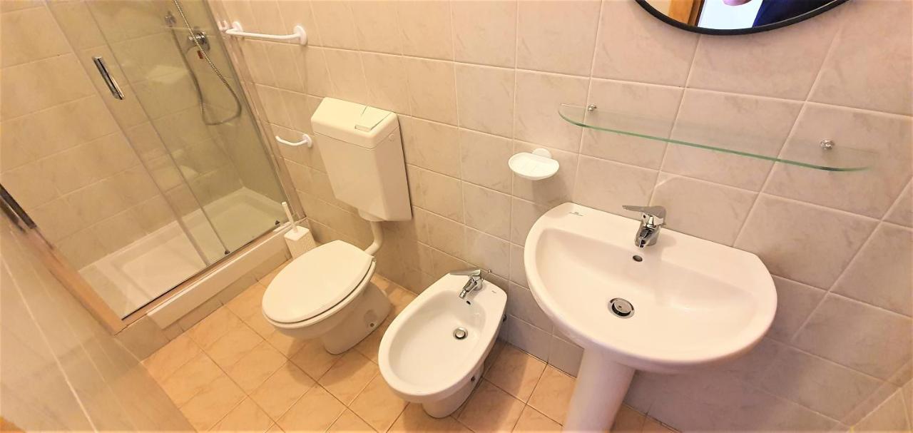 Double Room Private Bathroom,1113603207:JPEG