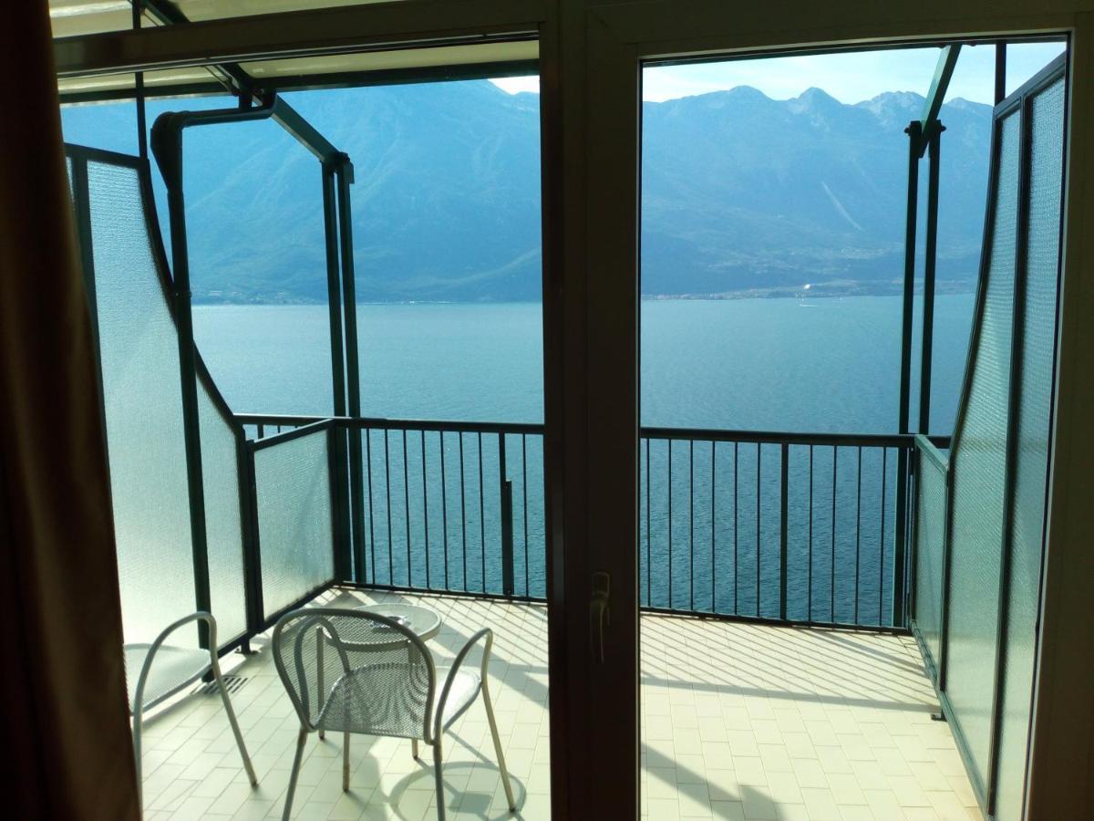 Twin Room Lake View