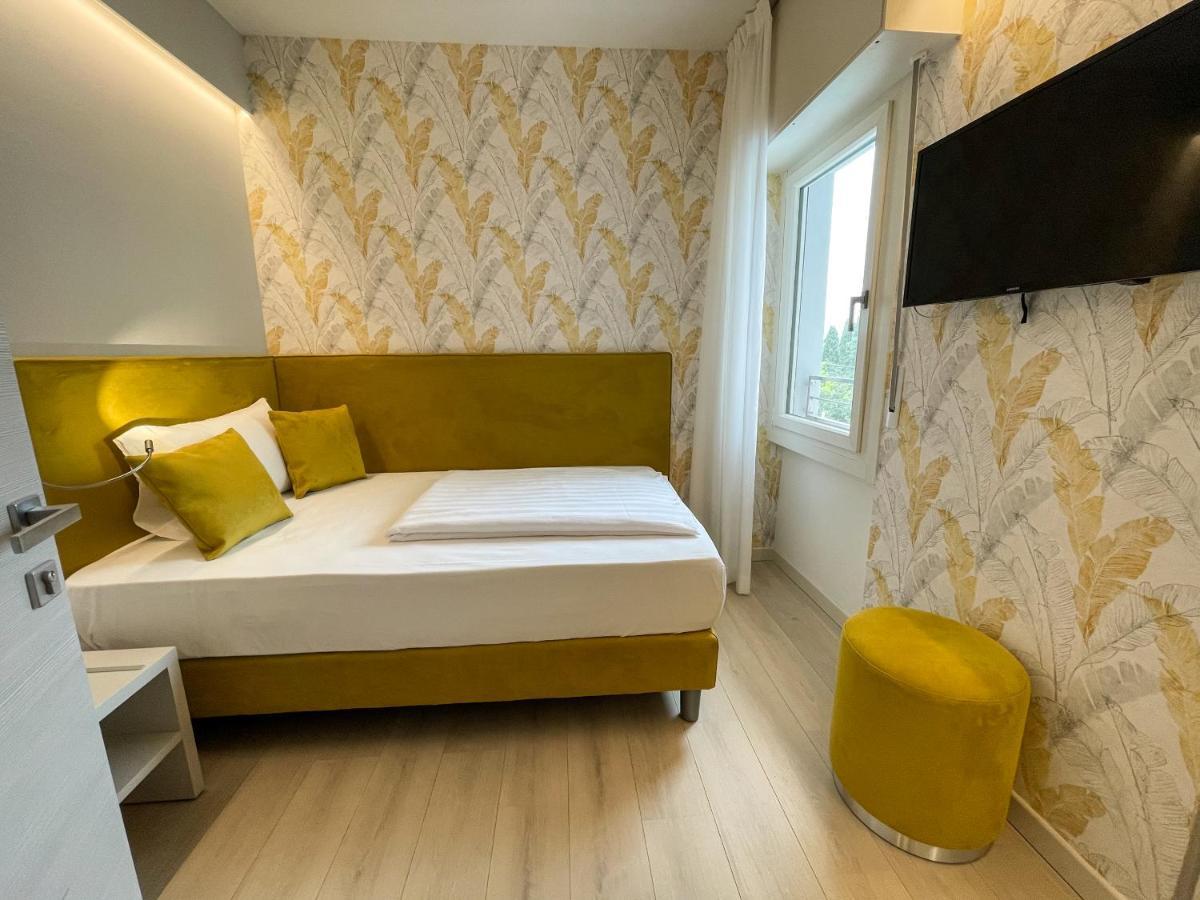 Single Room Private External Bathroom,1114201149:JPEG