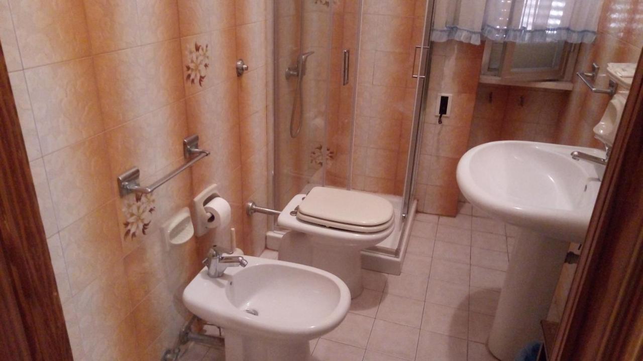 Camera Quadrupla