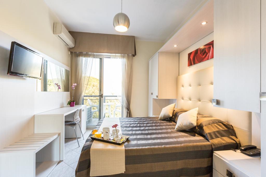 Double or Twin Room with Balcony