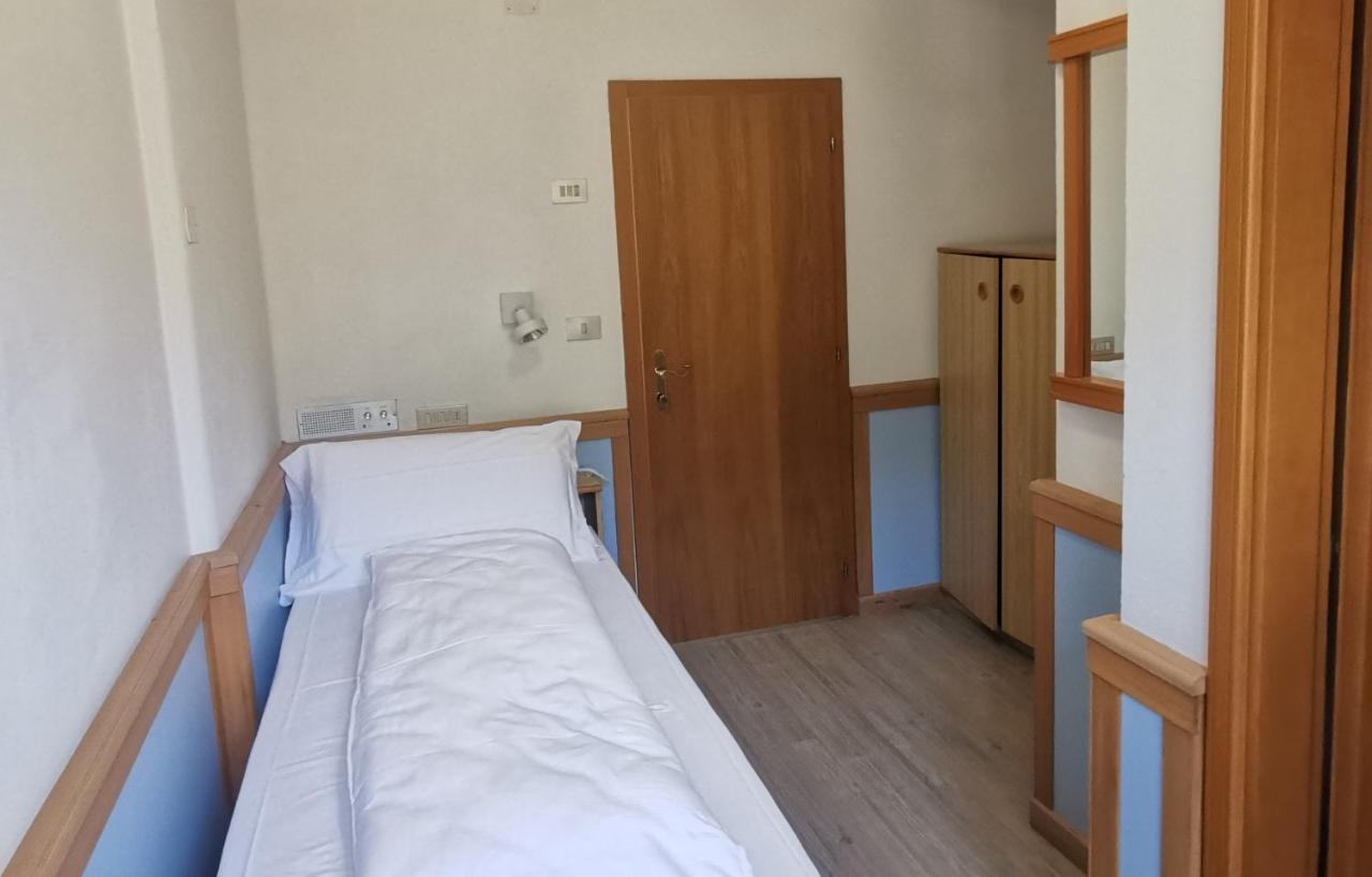 Single Room,1124316183:JPEG
