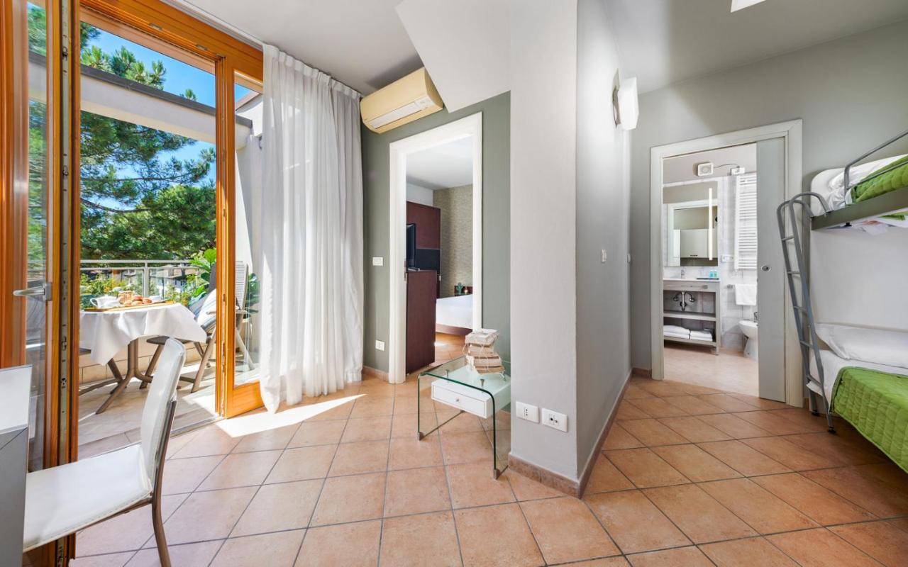 One-Bedroom Apartment,1125755895:JPEG