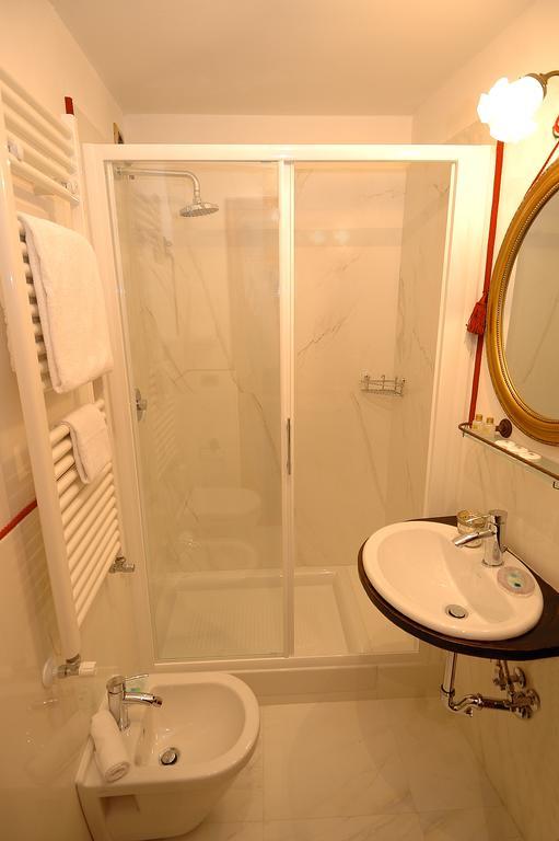Quarto Duplo