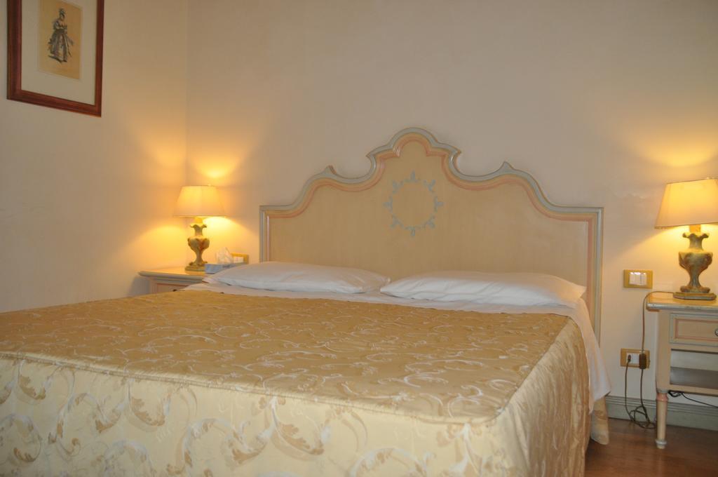 Suite with Private Garden Lagoon View