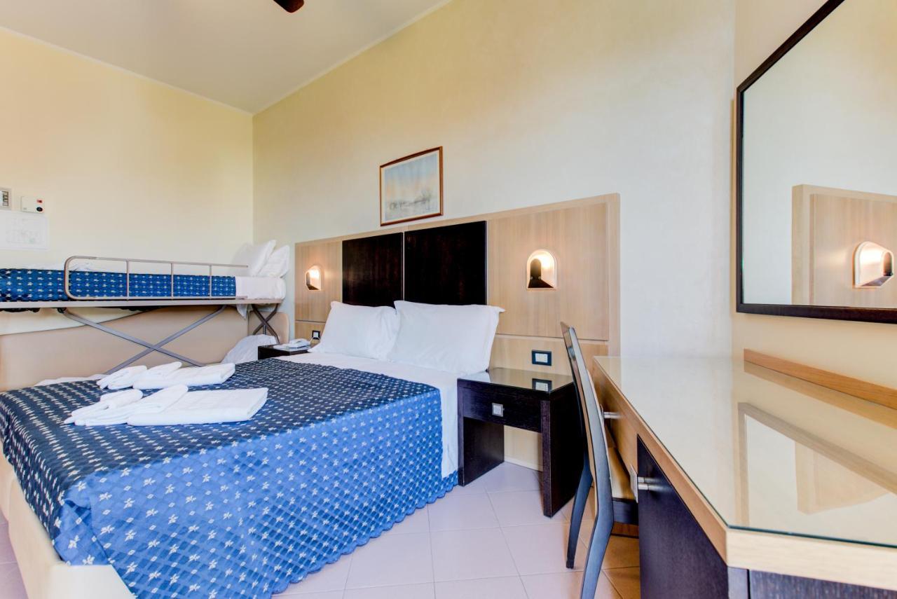 Quadruple Room with Balcony,1127107689:JPEG