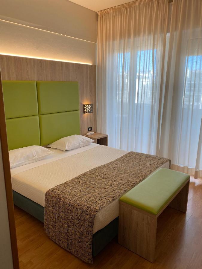 Double or Twin Room with Sea View,1421633829:JPEG