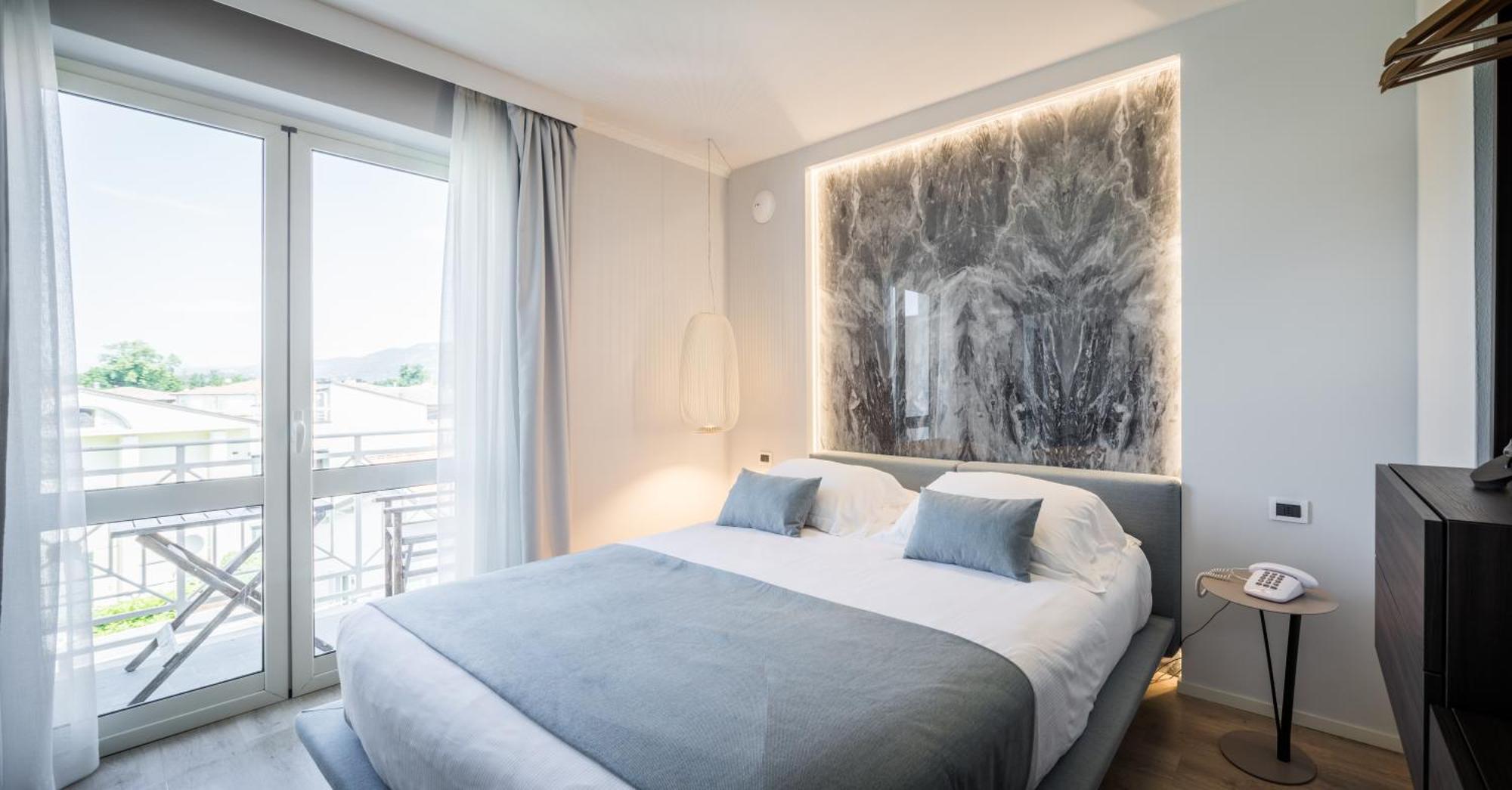 Modern Deluxe Double Room