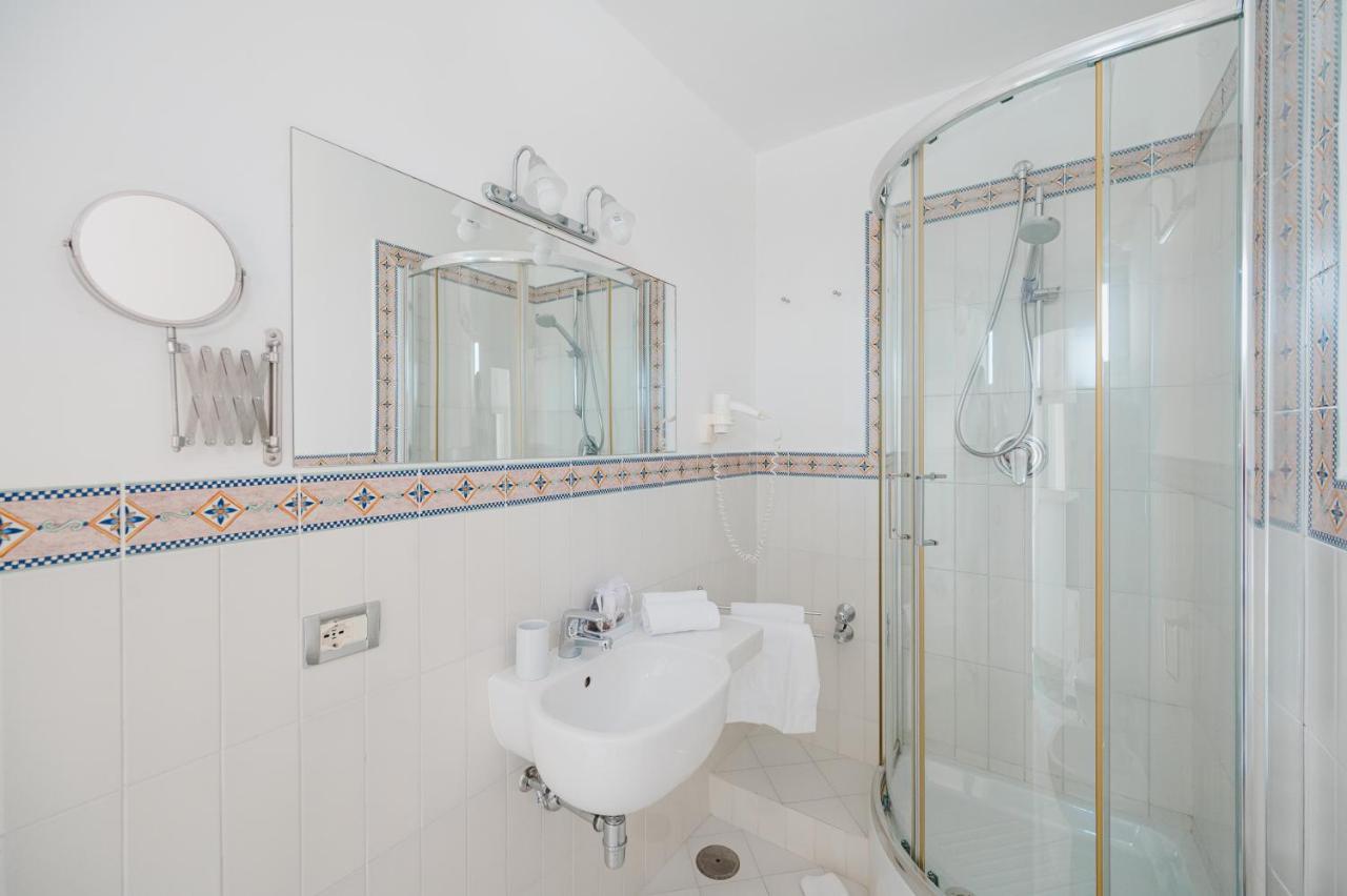 Double or Twin Room Sea View Terrace