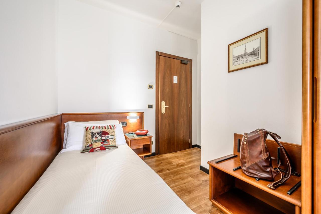 Standard Single Room,1141812856:JPEG