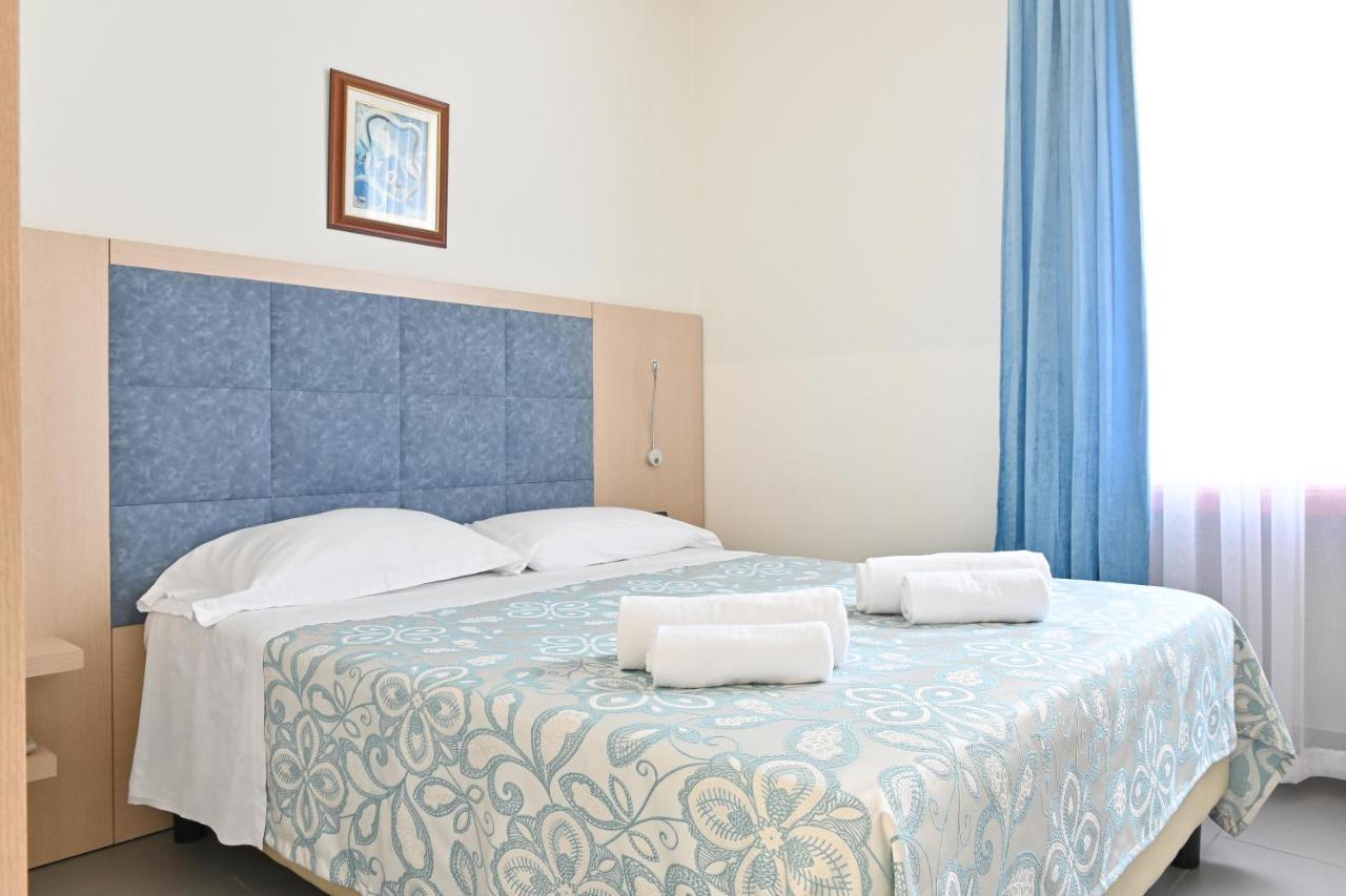 Double Room,1142072452:JPEG