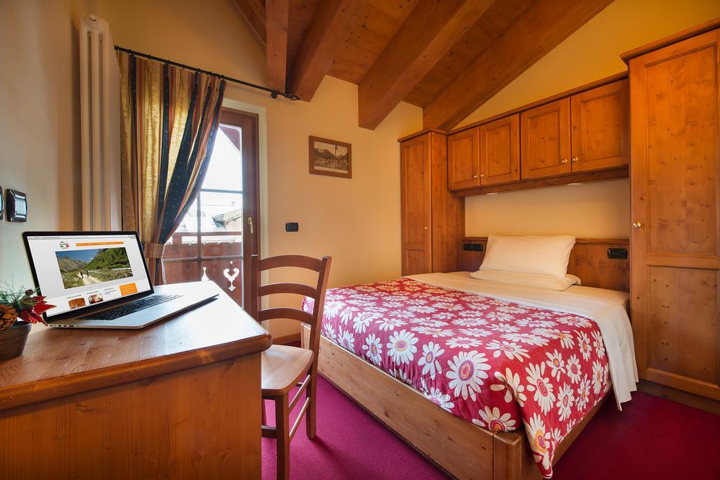 Single Room,1589078824:JPEG