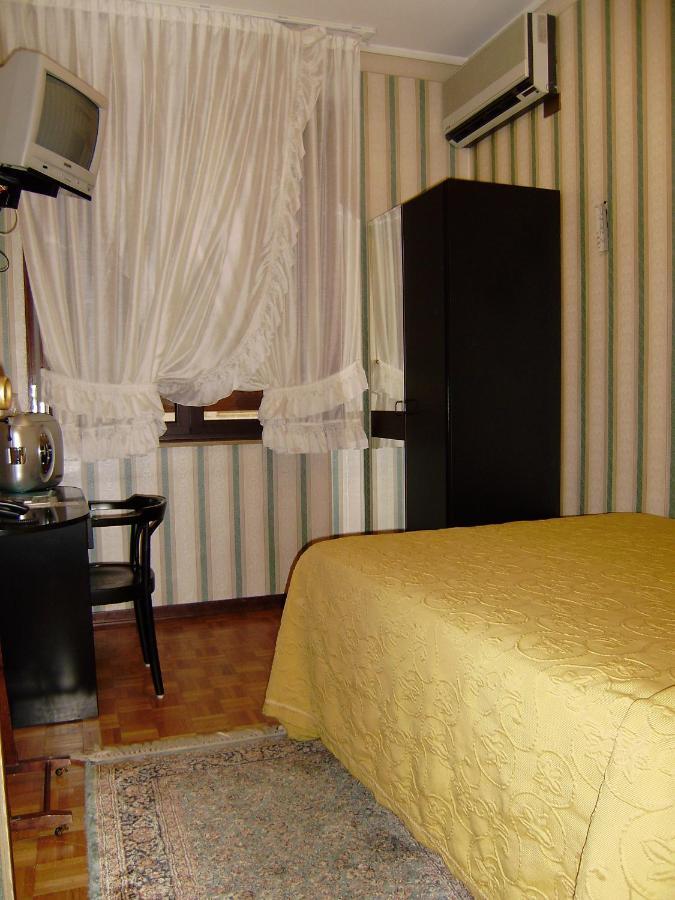 Single Room,1281482746:JPEG