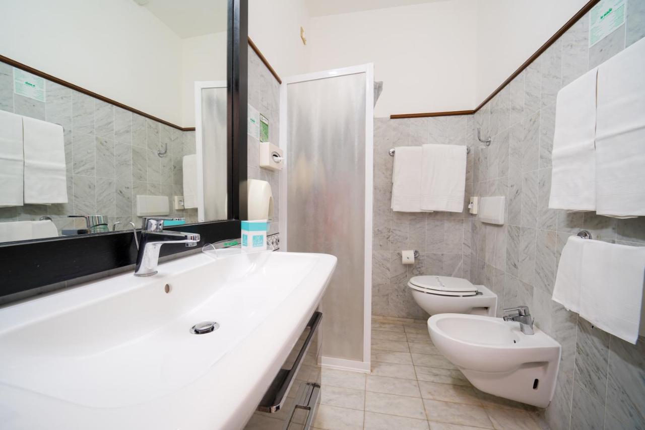 Basic Double or Twin Room,1162554927:JPEG