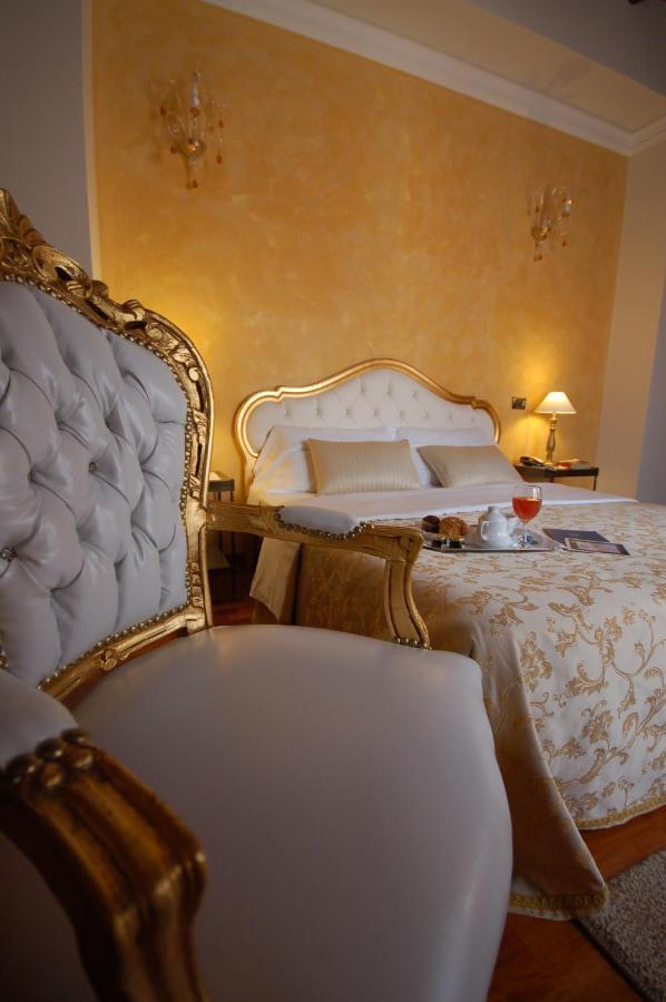 Superior Double or Twin Room,1302539320:JPEG