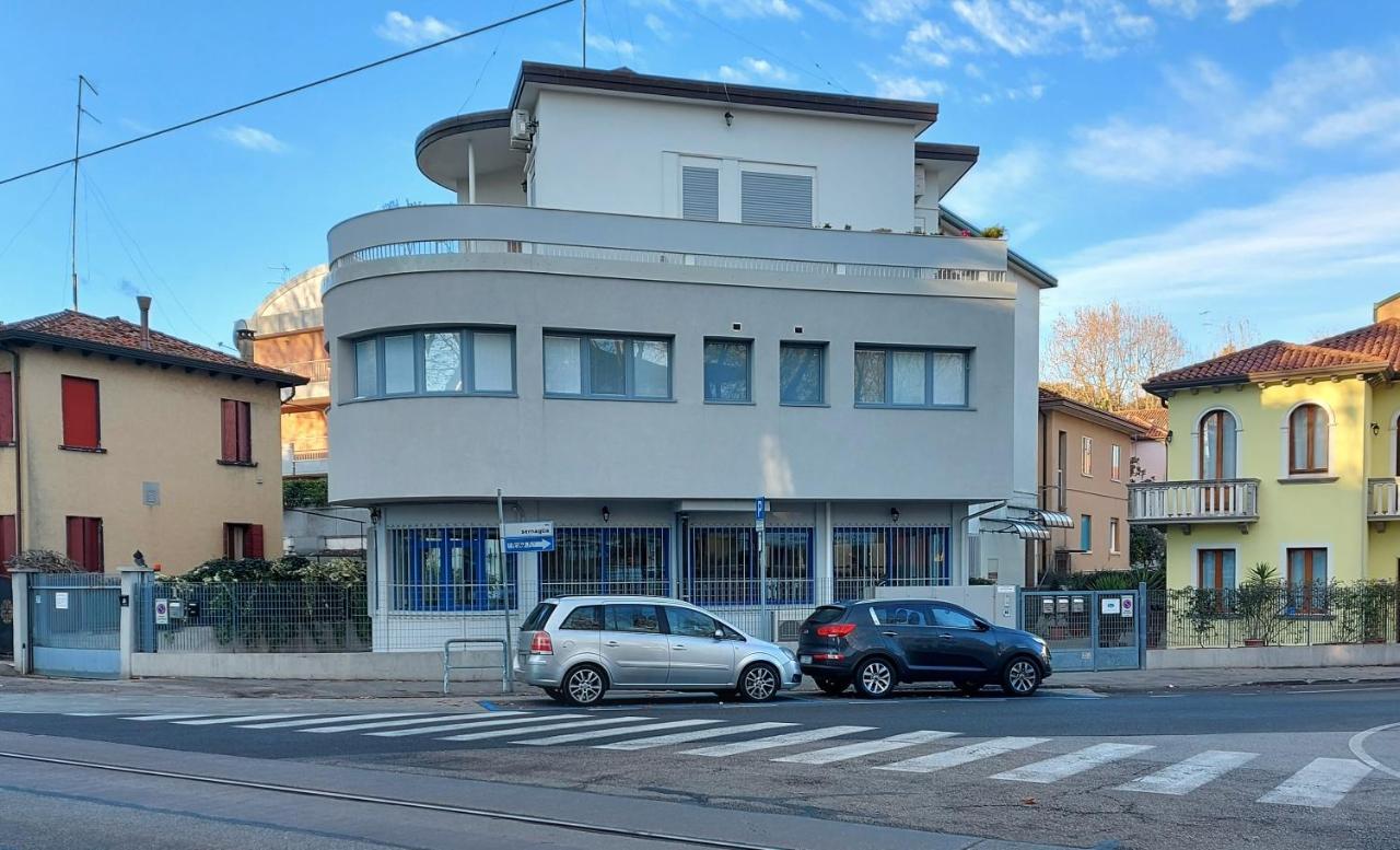 Camera Matrimoniale/Doppia con Letti Singoli con Bagno Privato