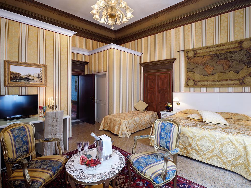 Superior Double Room with Canal View