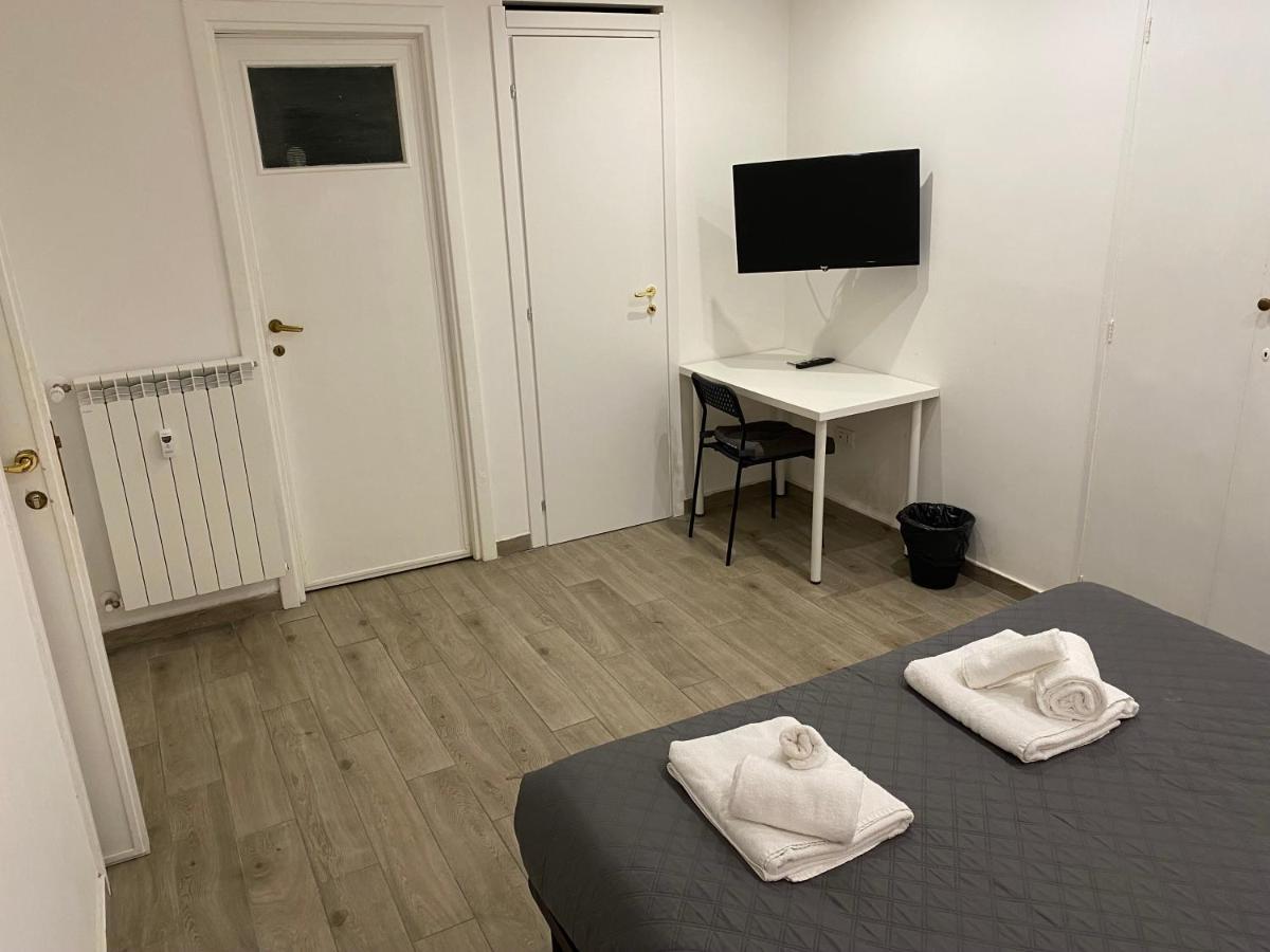 Double Room Queen Bed Basement