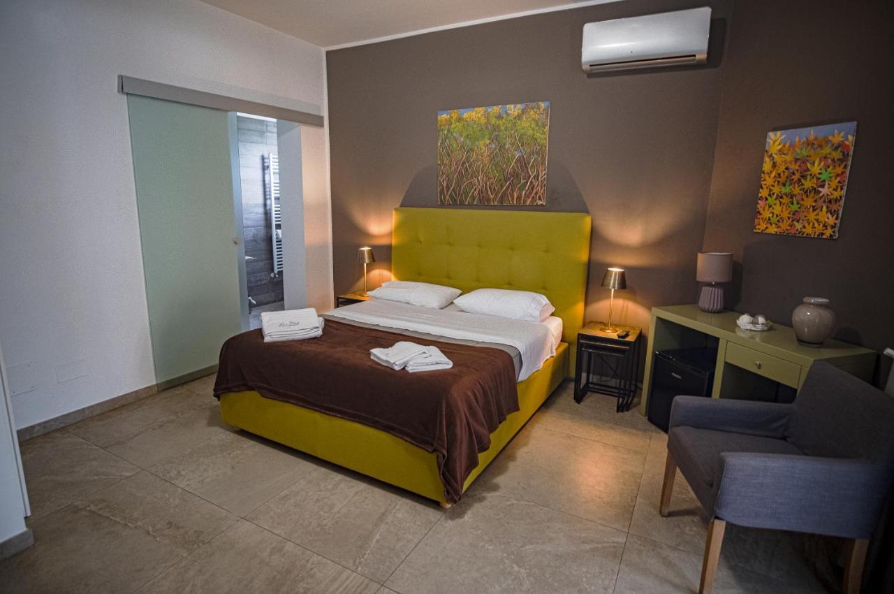 Deluxe Double Room with Balcony,1179856243:JPEG