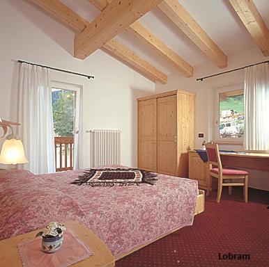 Superior Double or Twin Room with Mountain View