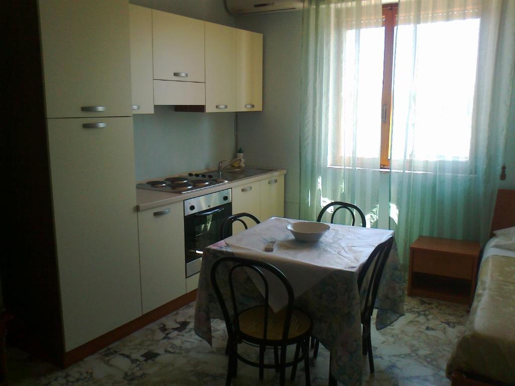 Two-Bedroom Apartment,11893399:JPEG