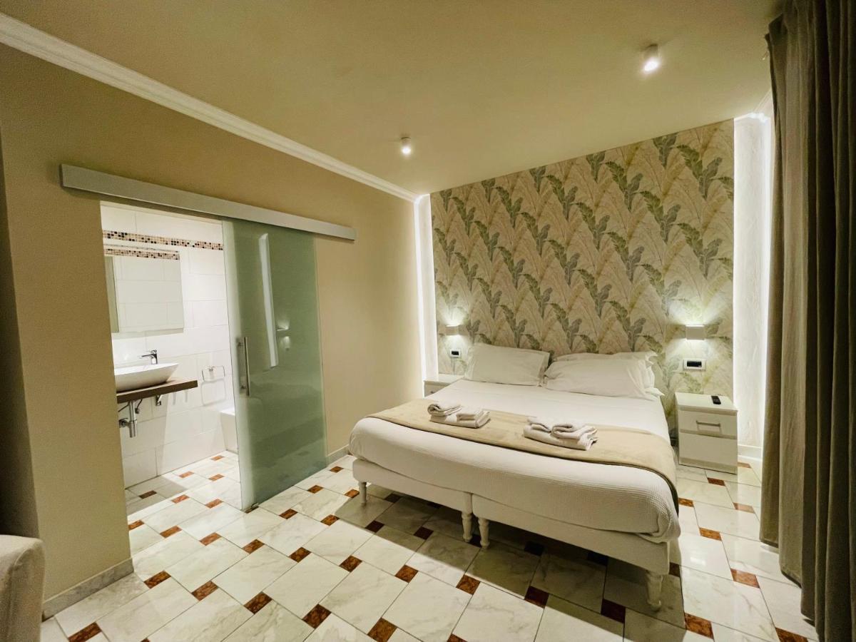 Large Double Room,1183194664:JPEG