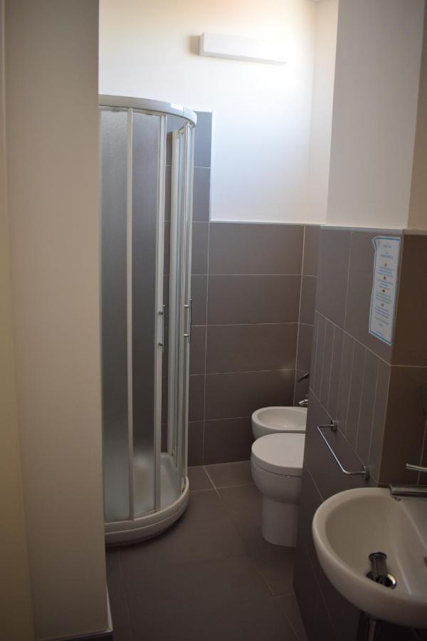 Single Room,1672593078:JPEG