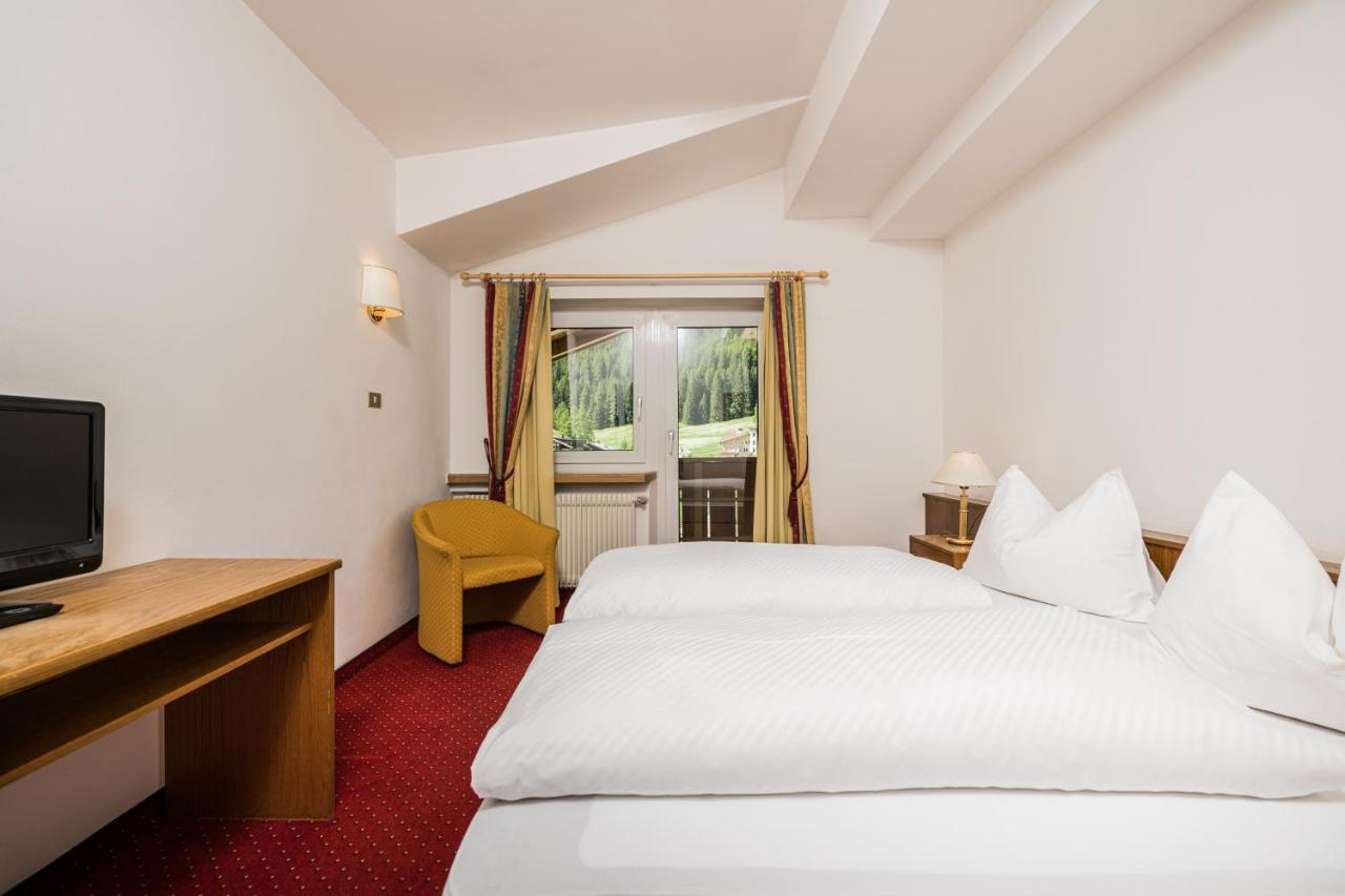 Double Room Balcony,1138357060:JPEG