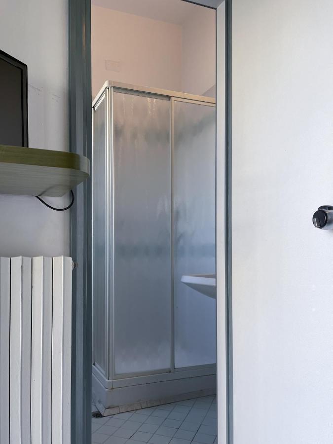 Single Room,1191238780:JPEG