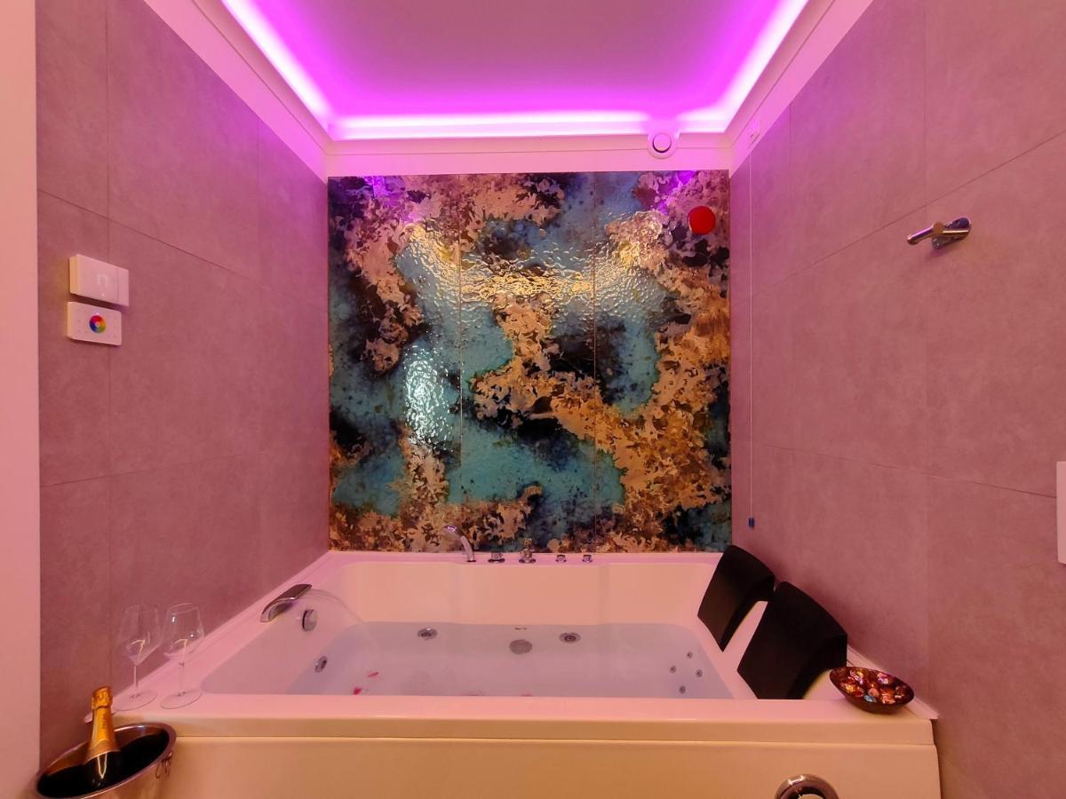 Double Room with Spa Bath