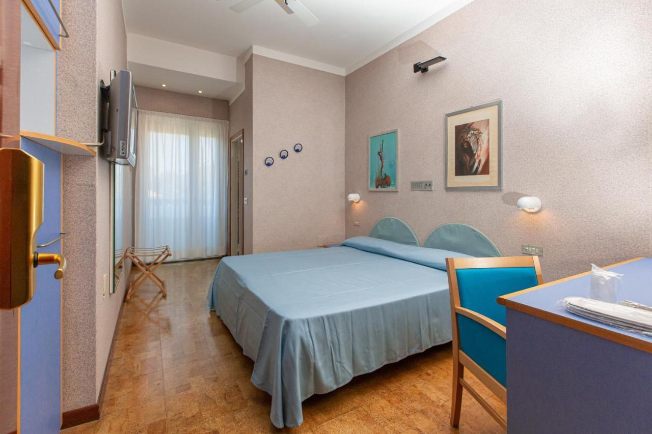 Standard Double Room,608913832:JPEG
