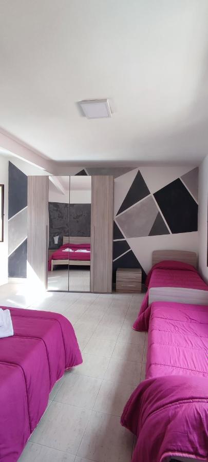 Driepersoonskamer met Eigen Badkamer