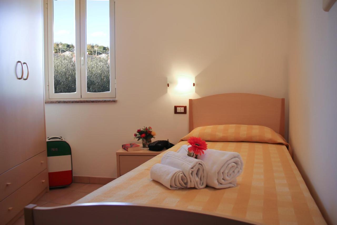 Single Room,1204170919:JPEG