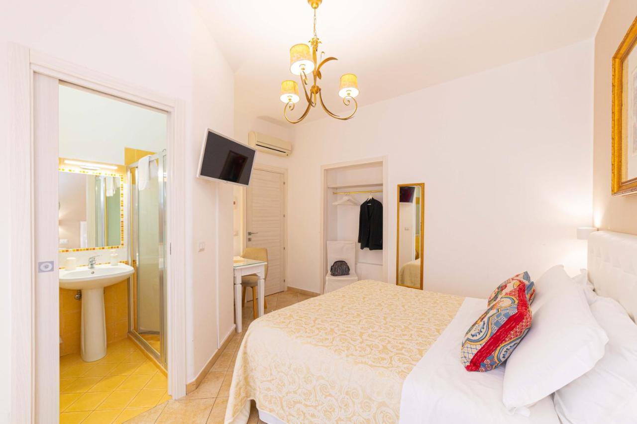 Three-Bedroom Apartment,1203615211:JPEG