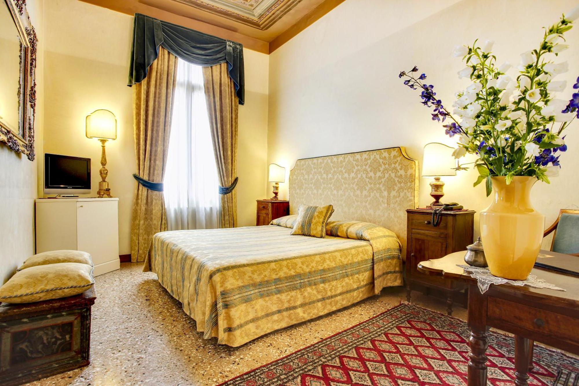 Double Room,1209416593:JPEG