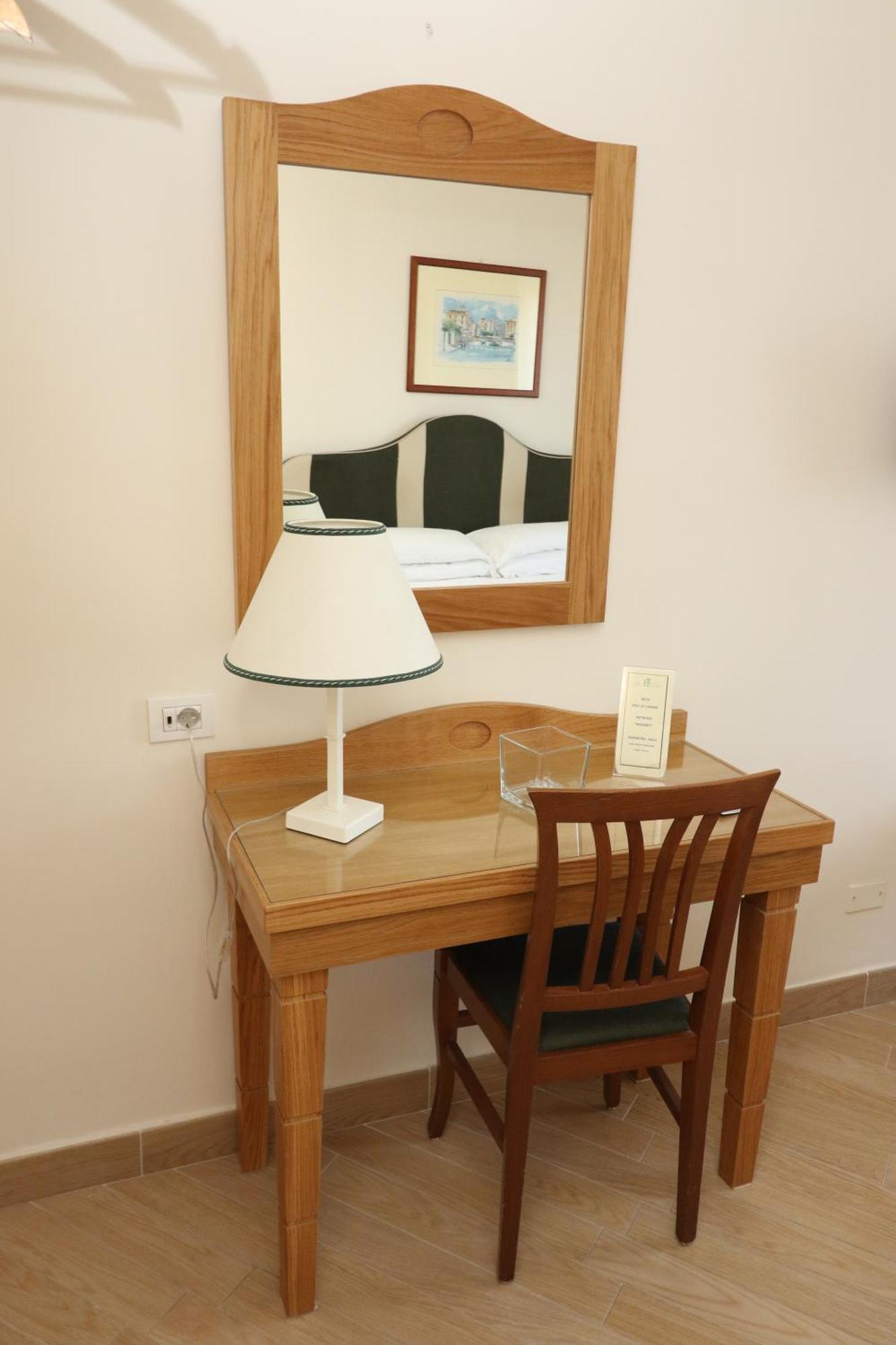 Classic Single Room