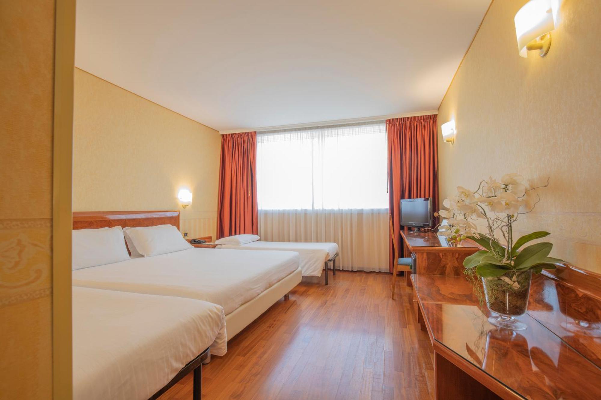 Quadruple Room,1708097496:JPEG