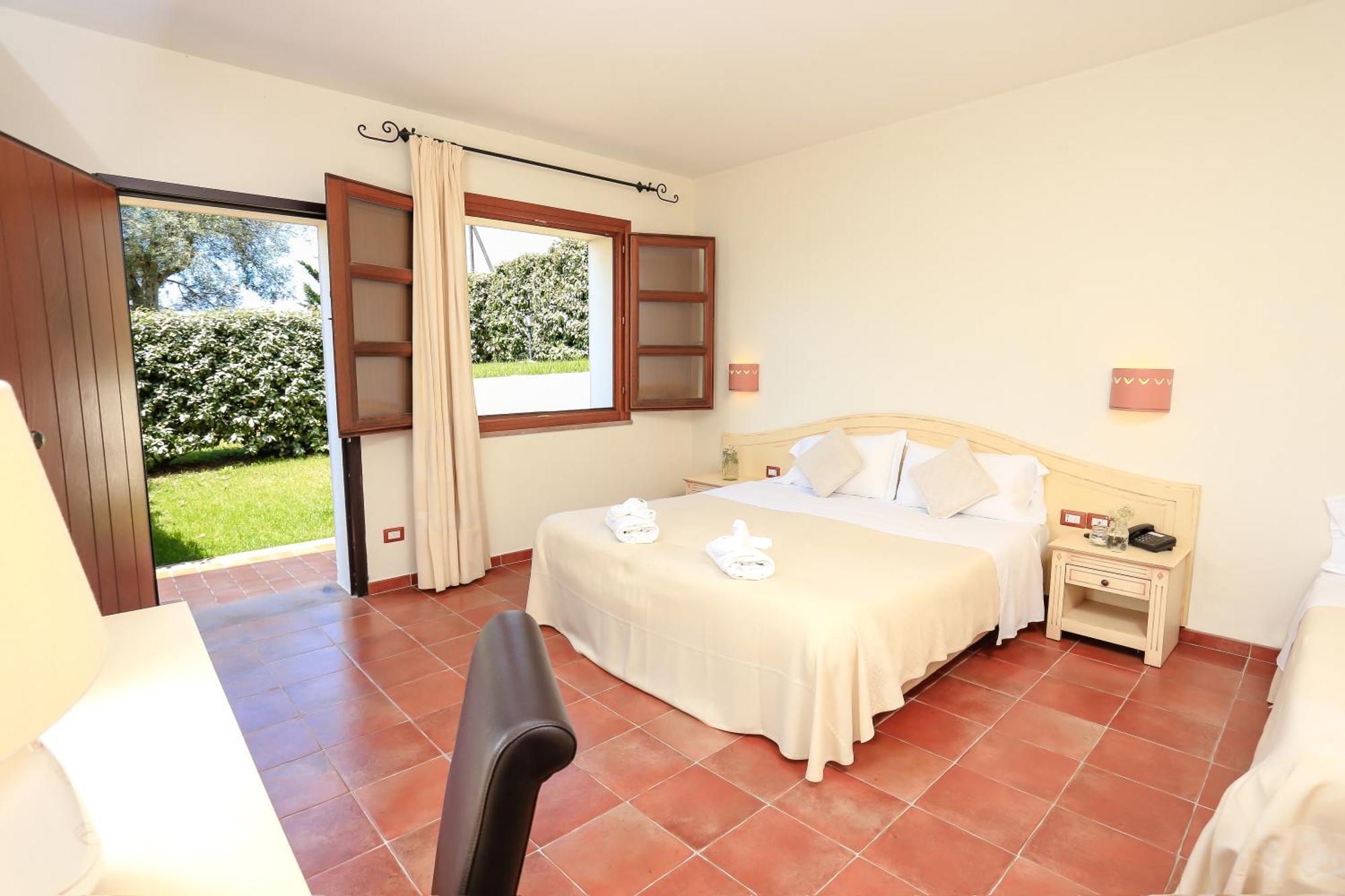 Deluxe Triple Room,146882000:JPEG