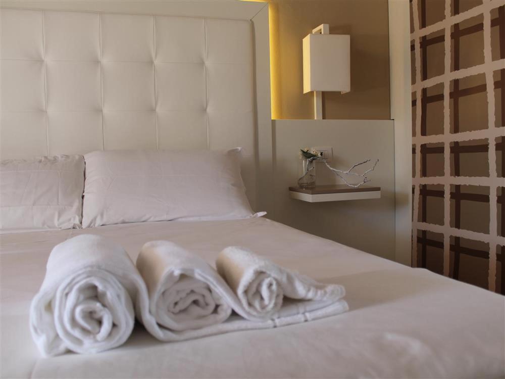 Superior Quadruple Room,1216160104:JPEG