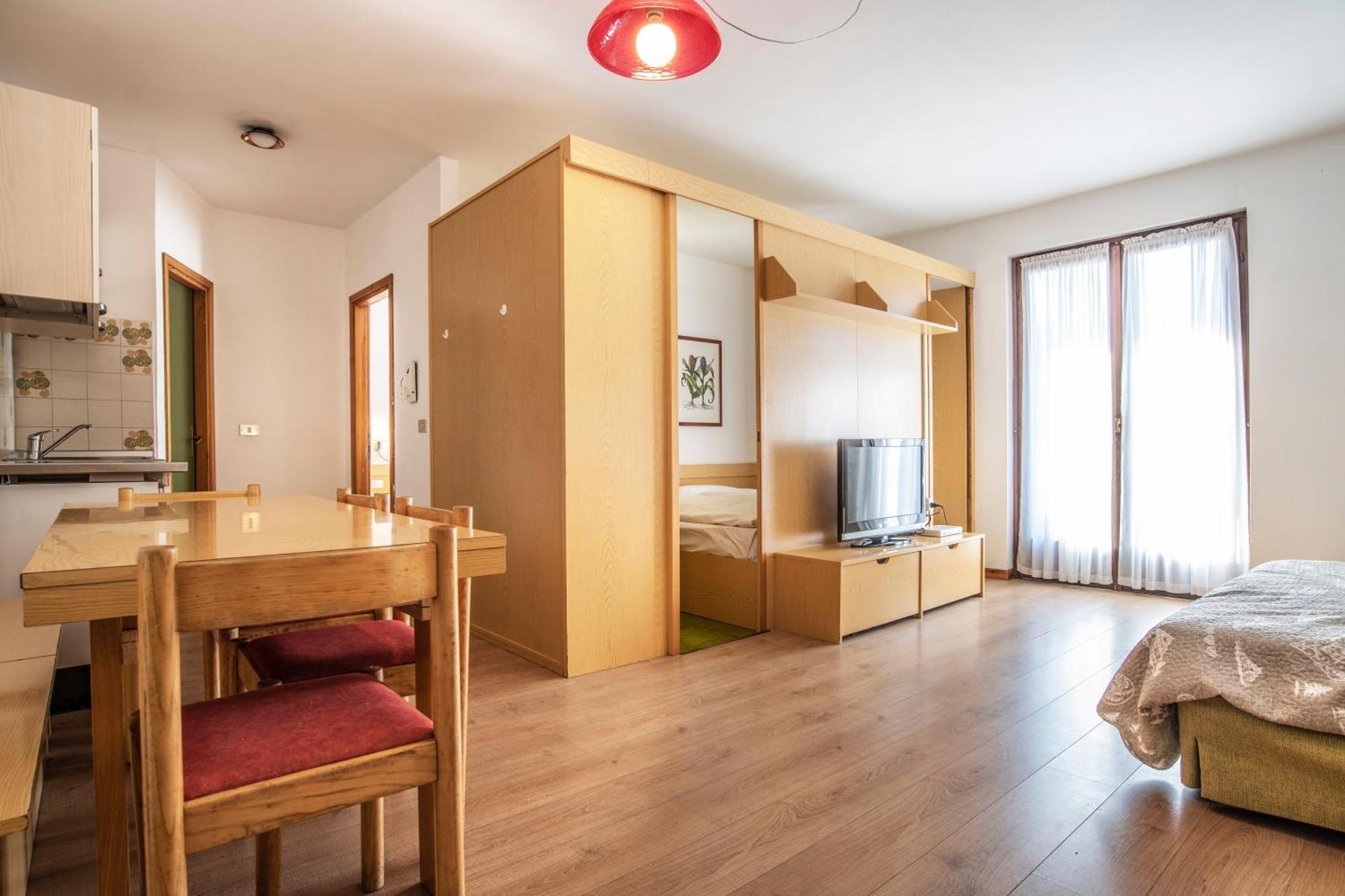 One-Bedroom Apartment,1216304863:JPEG