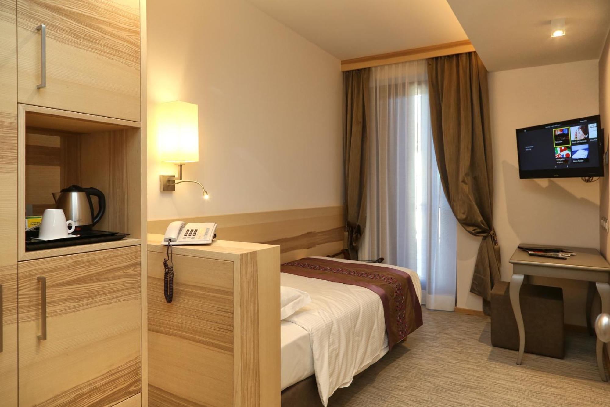 Single Room,1216334704:JPEG