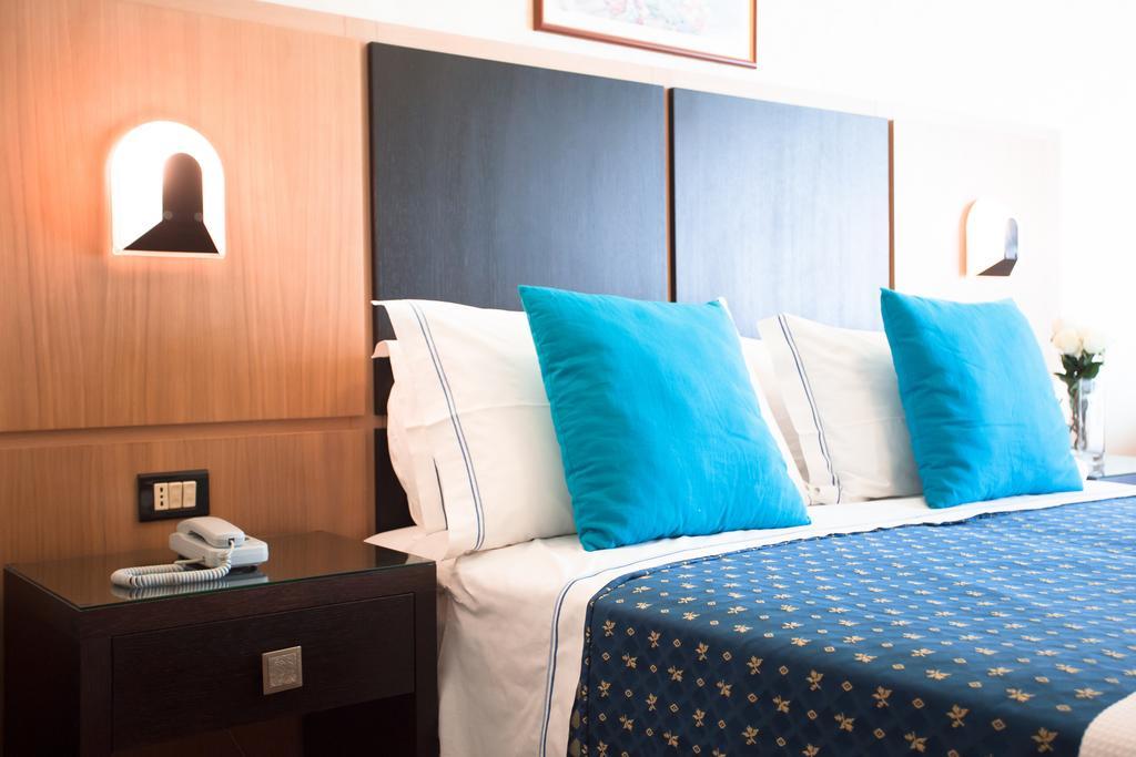 Double Room with Balcony,1122689412:JPEG