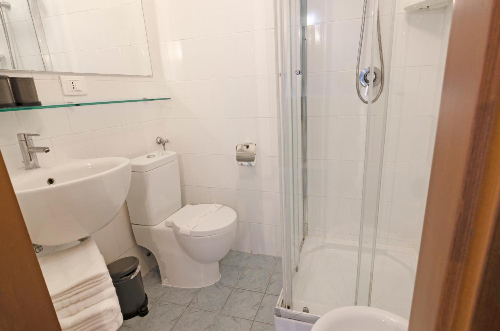 Standard Double Room,1223850841:JPEG