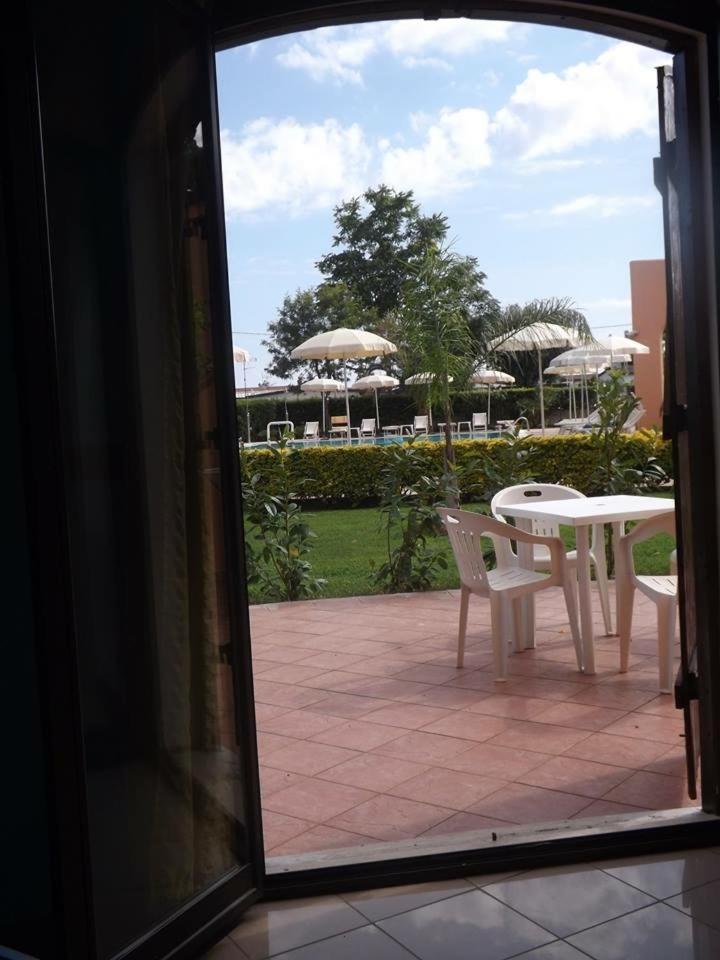 Apartment Garden View,1456948048:JPEG