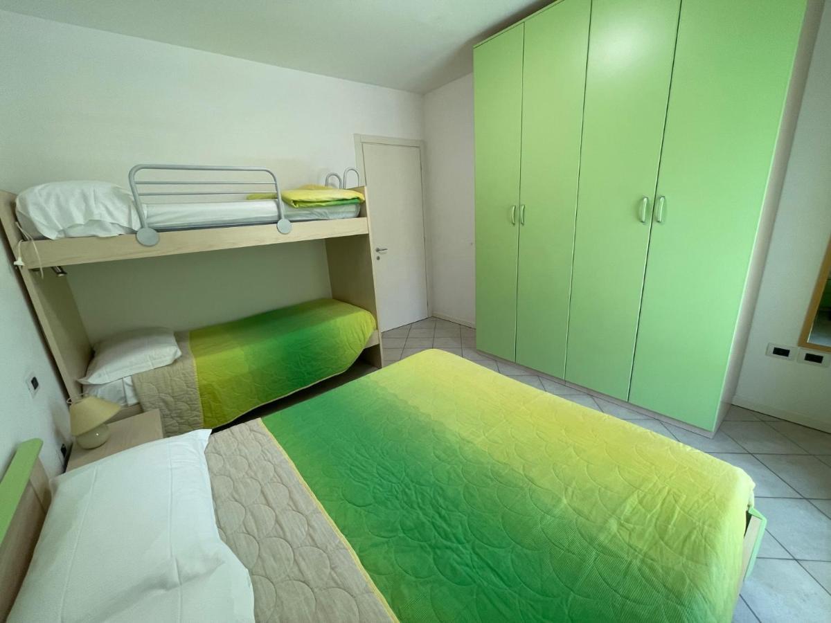 Apartament z 1 Sypialnią i częściowym widokiem na morze
