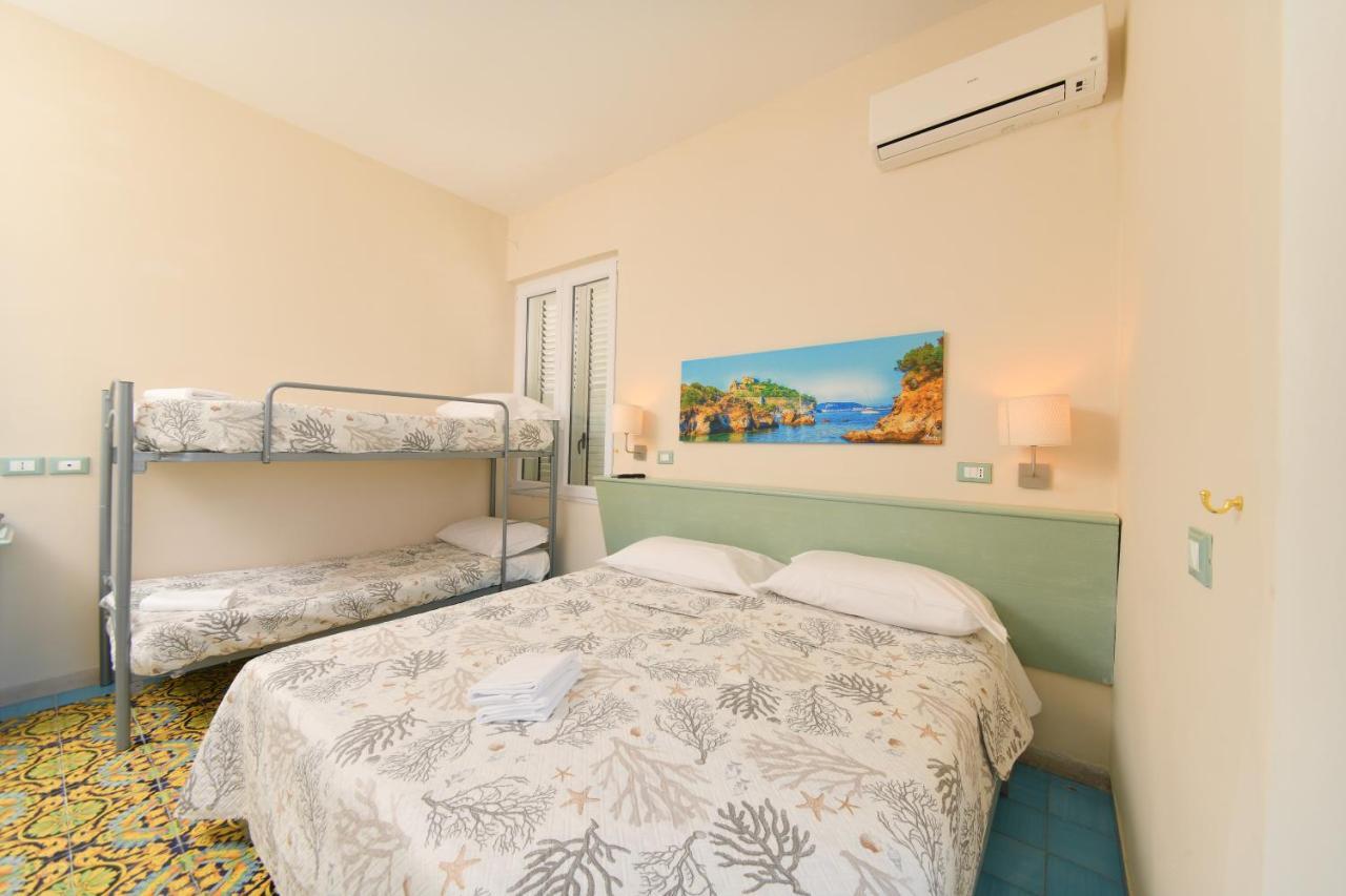 Quadruple Room,1224884432:JPEG