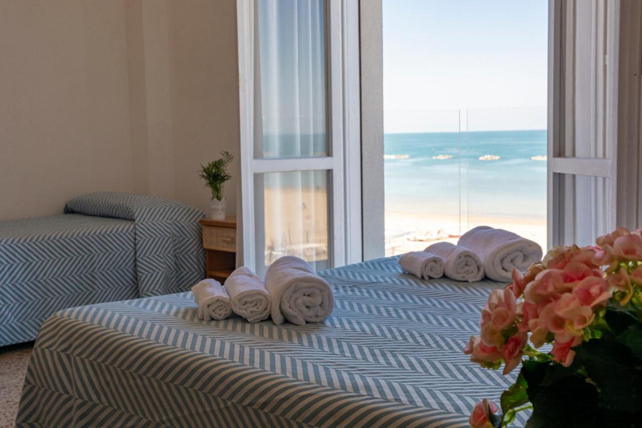 Double or Twin Room Balcony frontal Sea view,1226779082:JPEG